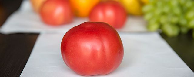 梨和西红柿能一起榨汁有什么危害吗(梨和西红柿能一起榨汁喝吗)