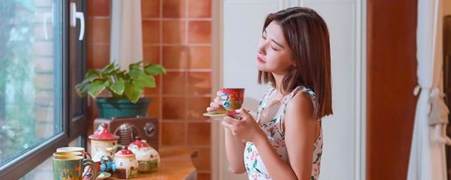 经期可以喝红薏米芡实茶吗?(经期能喝红豆薏米茶芡实茶吗)