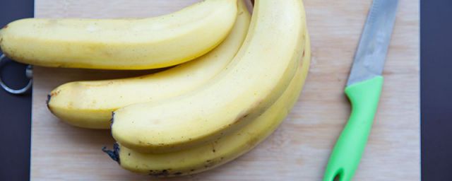 香蕉能与玉米一起吃吗(香蕉和玉米能一起吃吗?)