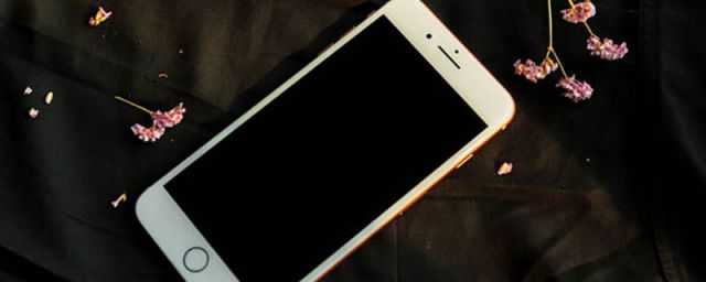 iPhone8p屏幕黑边(iPhone8p屏幕有黑边)