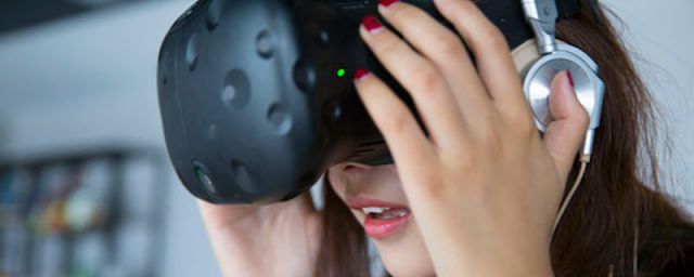 VR眼镜能看普通电影吗(vr眼镜看普通电影有用吗)